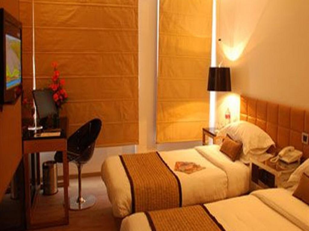 Hotel Palace Heights Nova Deli Quarto foto